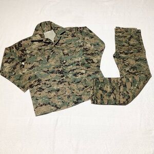 Trail Crest Boys Size XL 2 Pc. Camouflage Jacket & Cargo Pants Set